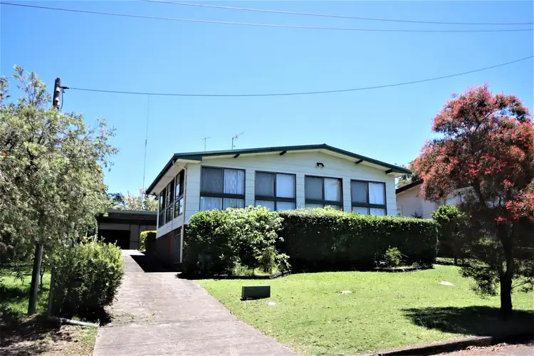 13 Crawley Avenue, Lemon Tree Passage NSW 2319