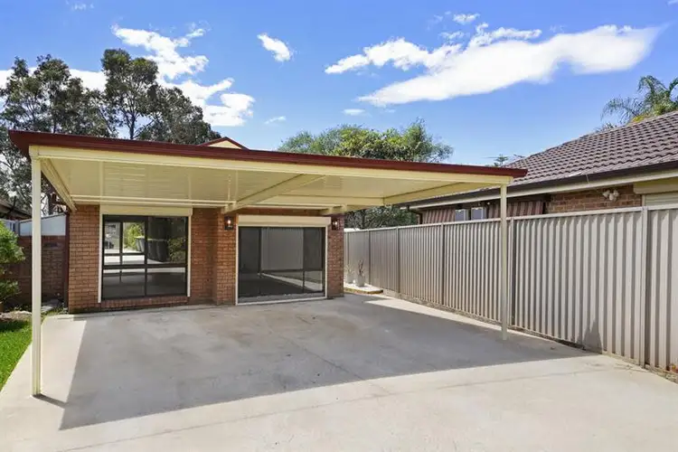 2/16 Marcellus Pl, Rosemeadow NSW 2560