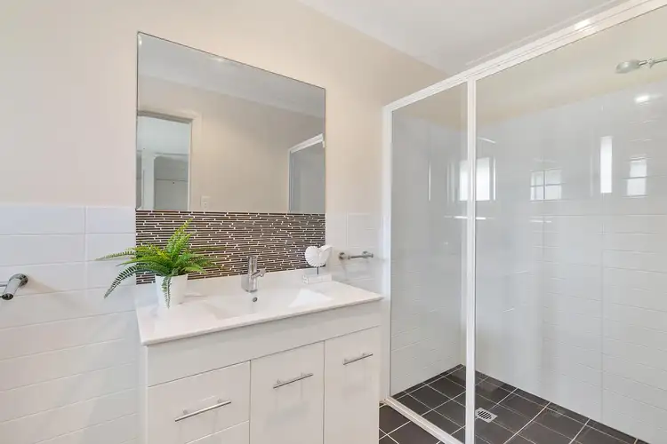 Fifth view of Homely villa listing, 1/13 Palm Street, Ettalong Beach NSW 2257