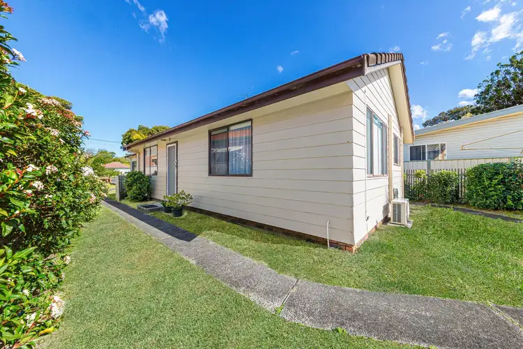 2/65 Mcmasters Road, Woy Woy NSW 2256