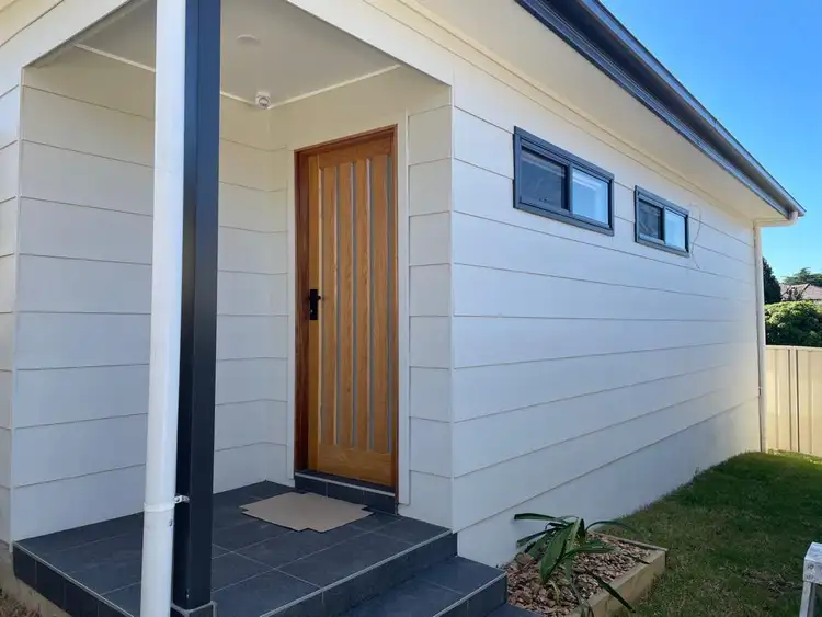 27 A Carrisbrook Avenue