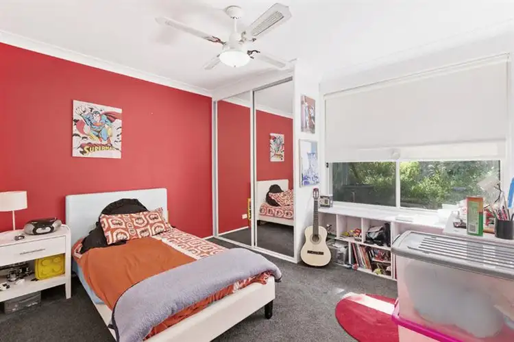 Fifth view of Homely house listing, 18 Angophora  Cl, Mount Hutton NSW 2290