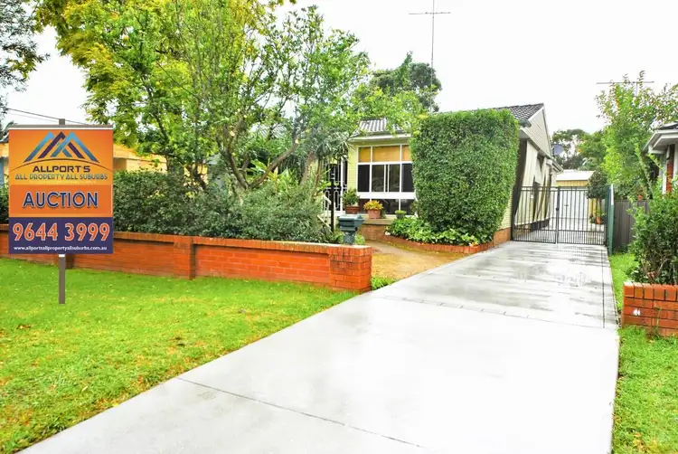 8 Chiswick Road, South Granville NSW 2142