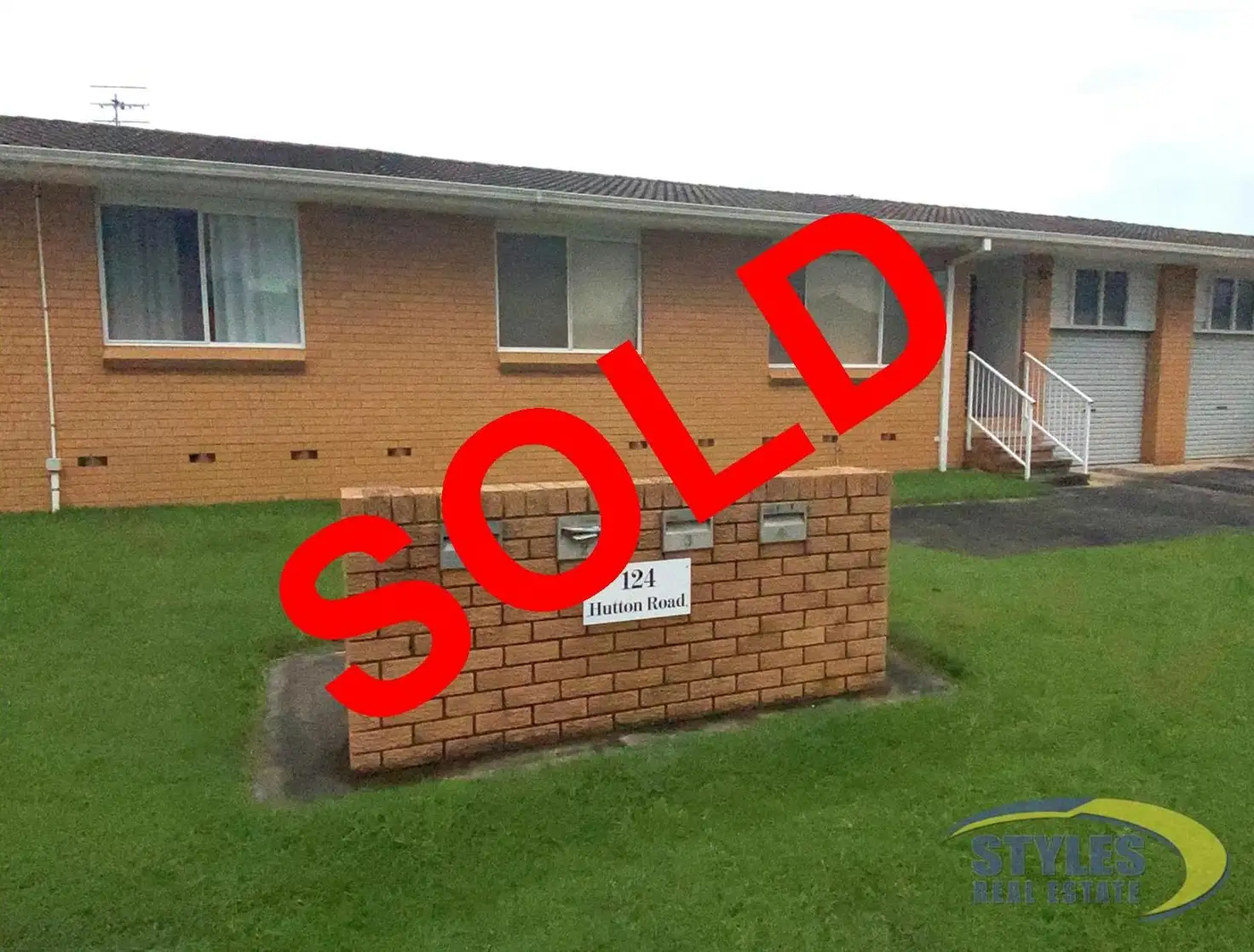Main view of Homely unit listing, 2/124 Hutton Road, The Entrance North NSW 2261