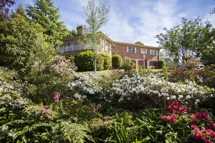 16 Ben Nevis  Cct, Bundanoon NSW 2578
