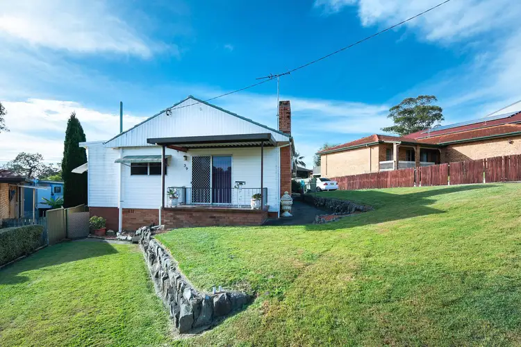 39 Albert Street, Valentine NSW 2280