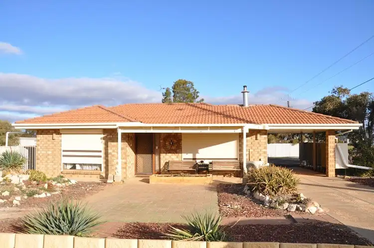 9 Egerton Street, Blanchetown SA 5357