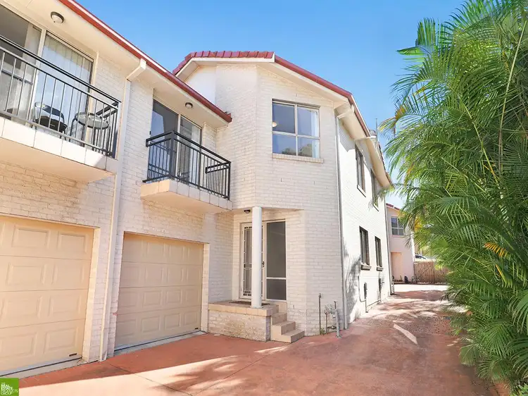 2/24 Robinson Street, Wollongong NSW 2500