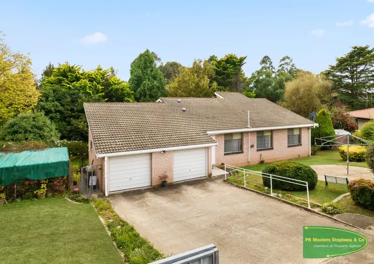 Second view of Homely house listing, 8 Hanover Crescent, Blayney NSW 2799