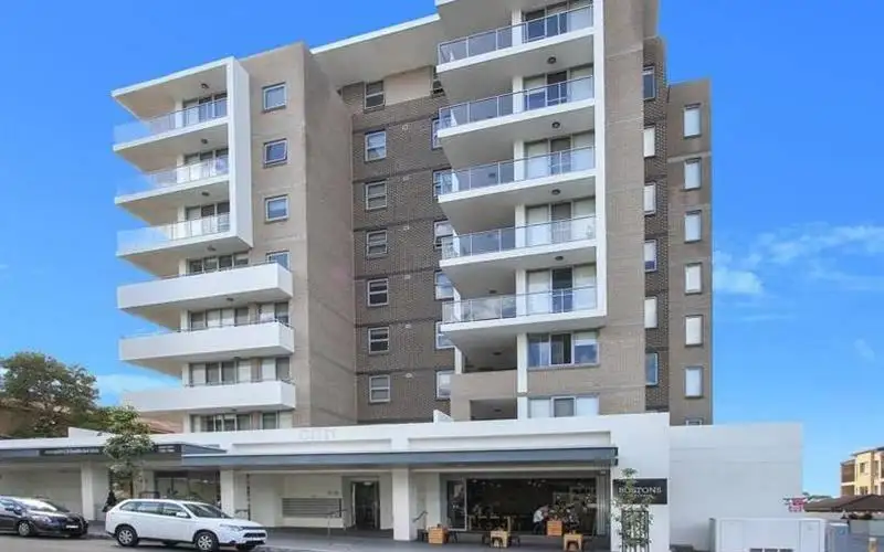 Main view of Homely unit listing, 13/11-15 Atchison Street, Wollongong NSW 2500