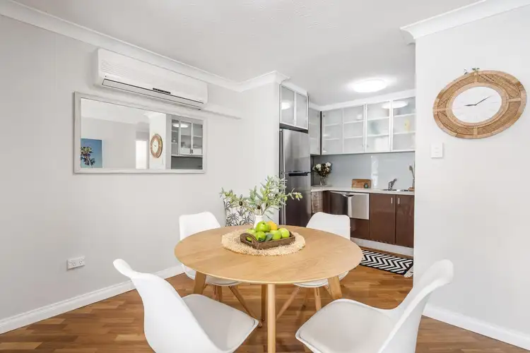Fifth view of Homely unit listing, 1/4 Milton Avenue, Paradise Point QLD 4216