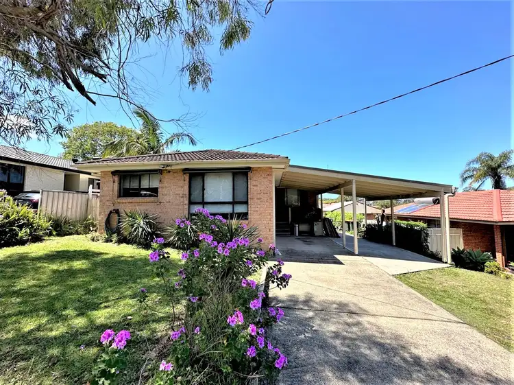 11 Elizabeth Avenue, Lemon Tree Passage NSW 2319