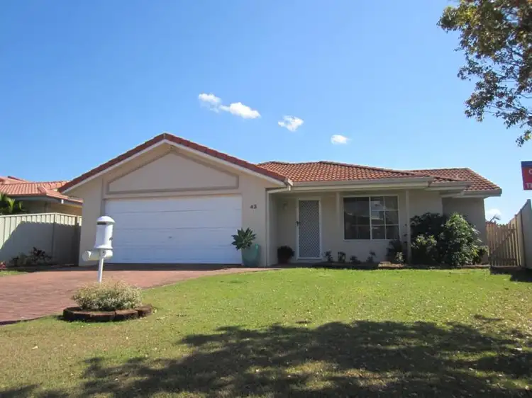 43 Osprey Drive, Yamba NSW 2464