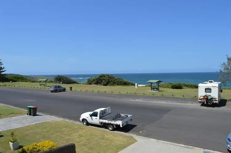 6/16-17 Pacific Parade, Yamba NSW 2464