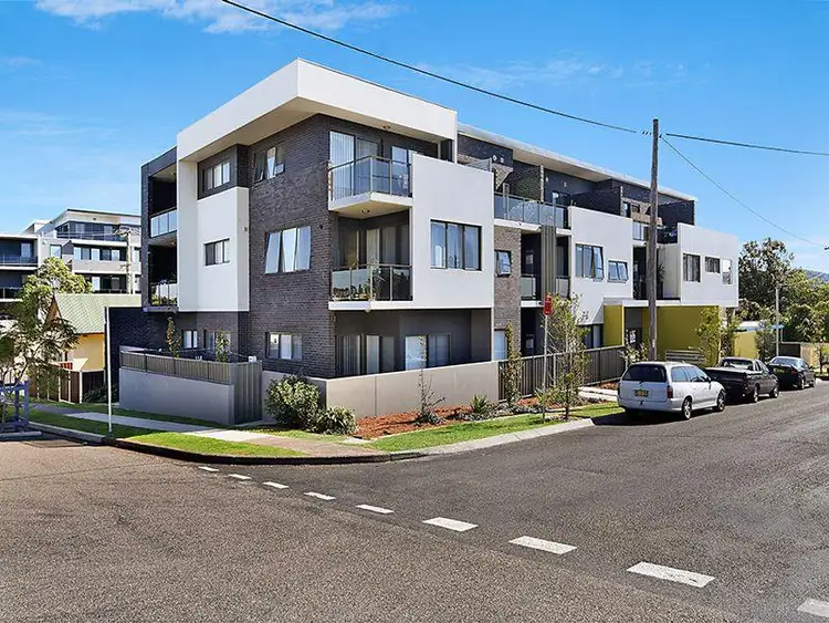 Main view of Homely apartment listing, 4/29 Macquarie Street, Belmont NSW 2280