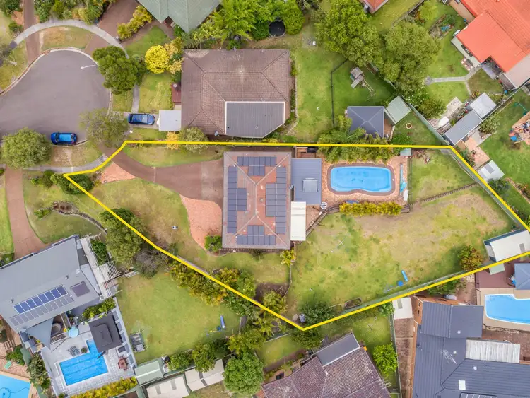 Second view of Homely house listing, 10 Yvonne Close, Jewells NSW 2280