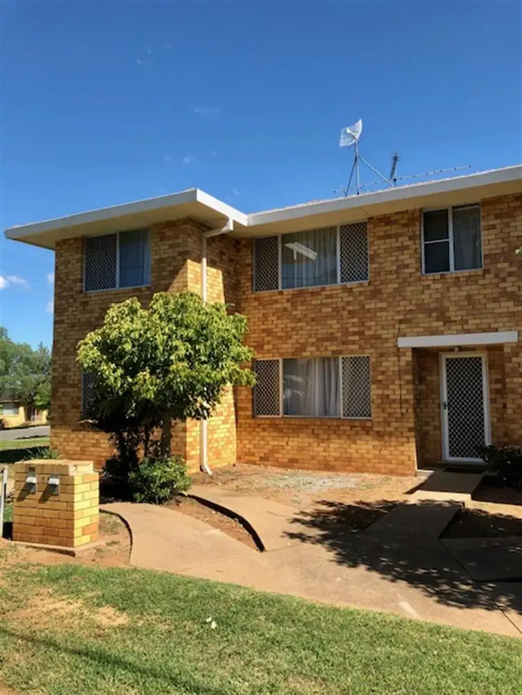 Main view of Homely unit listing, 8/12-14 Macquarie Street, Tamworth NSW 2340