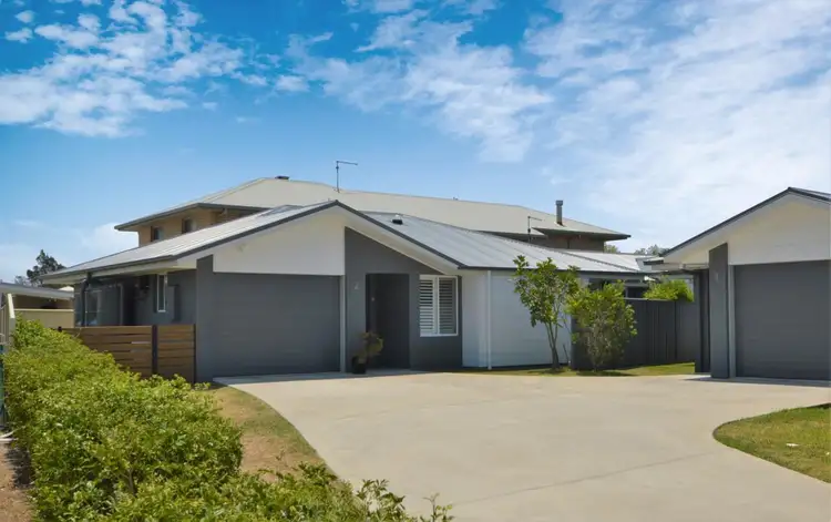 2/5 Bessy Close, Yamba NSW 2464