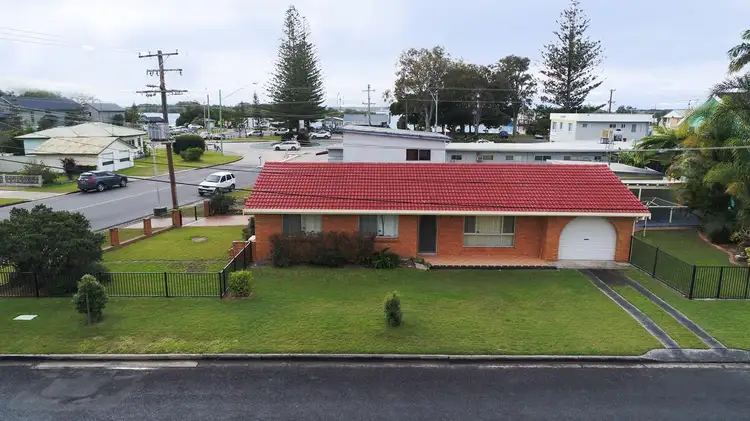 4 Golding Street, Yamba NSW 2464