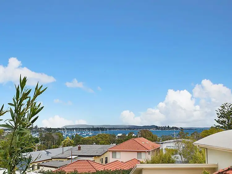 44 Haig Street, Belmont NSW 2280