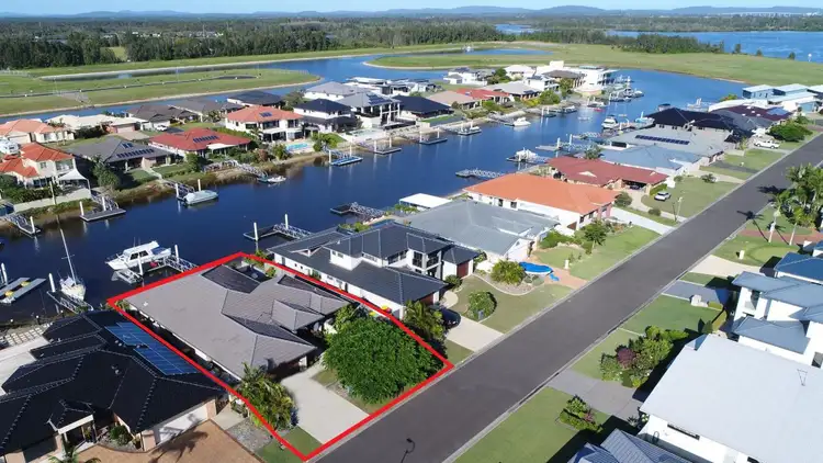 5 Barellan Avenue, Yamba NSW 2464