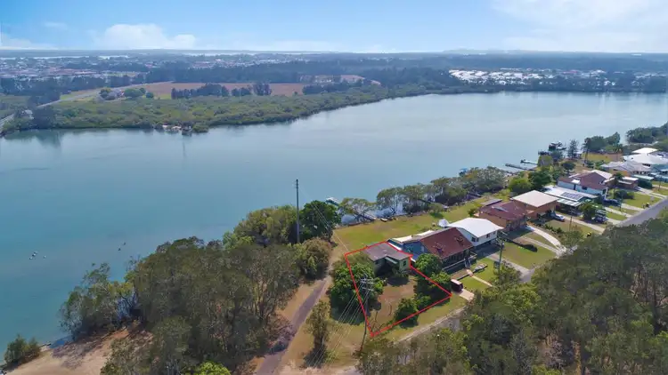 9 Oyster Channel Road, Yamba NSW 2464