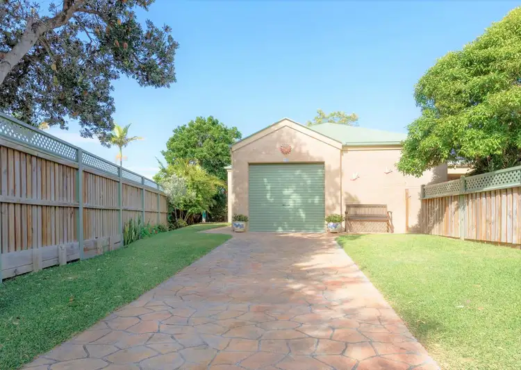 10 Nautilus Place, Yamba NSW 2464