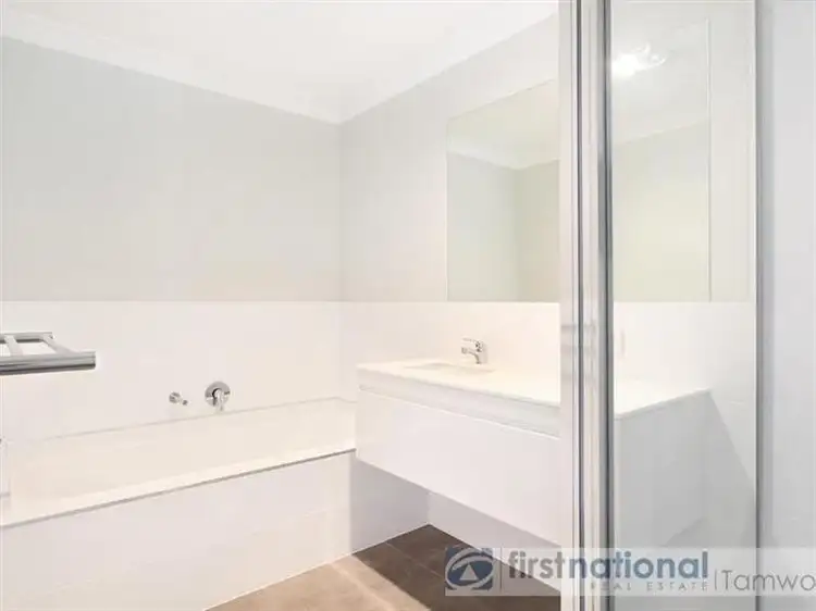 Fourth view of Homely house listing, 1/2 Faringdon Street, Tamworth NSW 2340