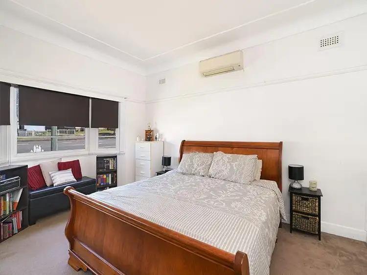 Fourth view of Homely house listing, 121 The Boulevarde, Toronto NSW 2283