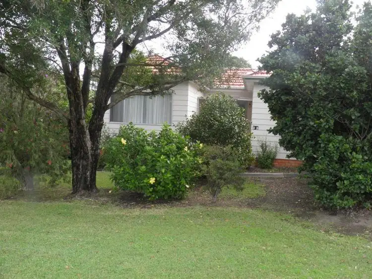 33 Hill Street, Belmont NSW 2280
