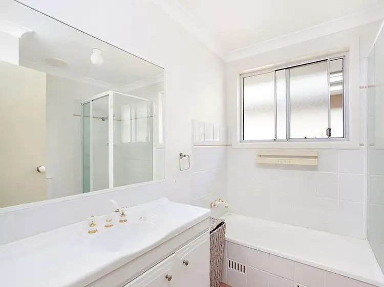 Fifth view of Homely villa listing, 16/33-39 Haddon Crescent, Marks Point NSW 2280