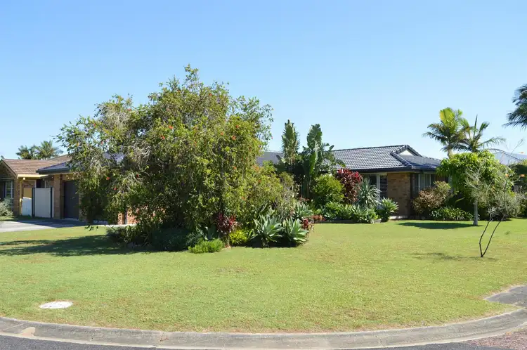 14 Witonga Drive, Yamba NSW 2464