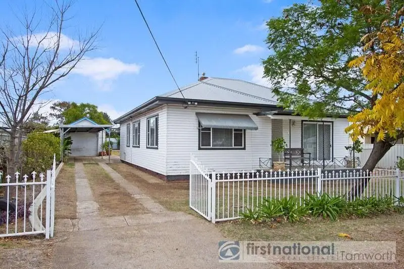 Main view of Homely house listing, 4 Begonia Street, South Tamworth NSW 2340