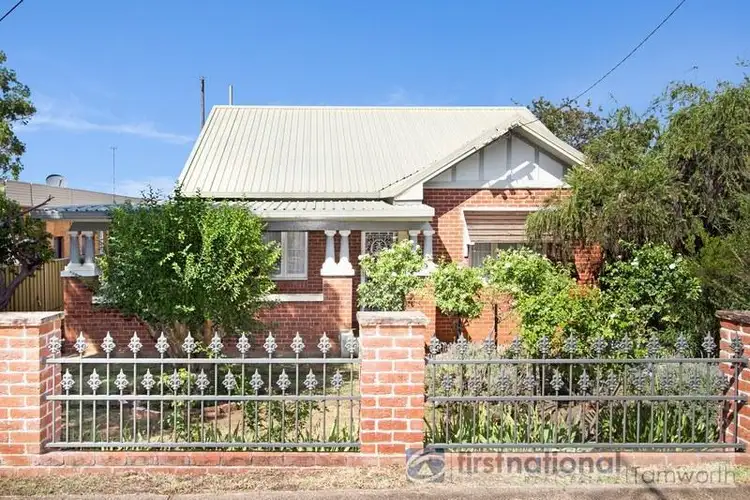 101 Carthage Street, Tamworth NSW 2340
