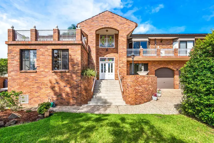 6 Pinot Close, Eleebana NSW 2282