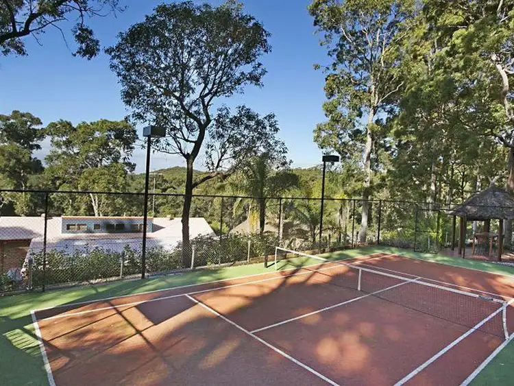 16 Wollundry Close, Eleebana NSW 2282