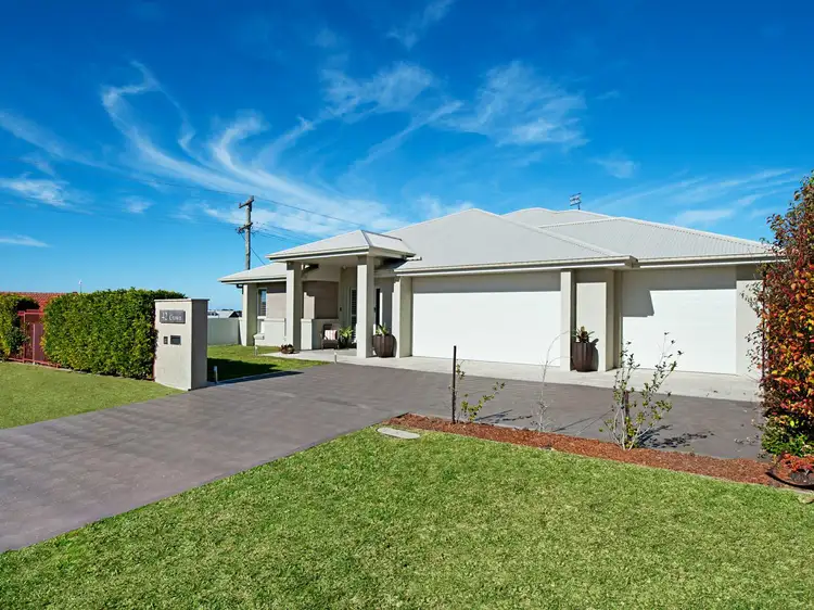 42 Crown Street, Belmont NSW 2280