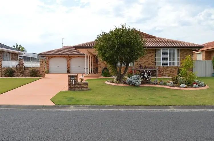 11 Casuarina Close, Yamba NSW 2464