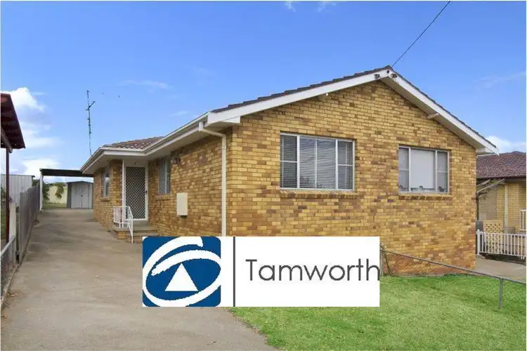 2/11 Yarmouth Parade, Tamworth NSW 2340