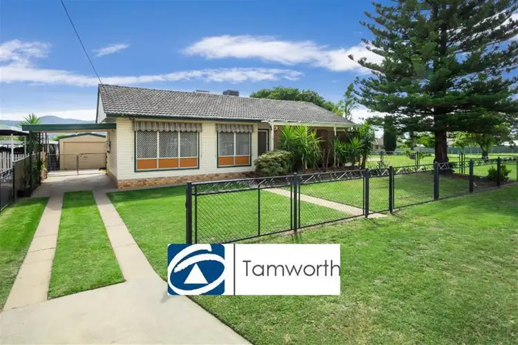 57 Oak Street, Tamworth NSW 2340