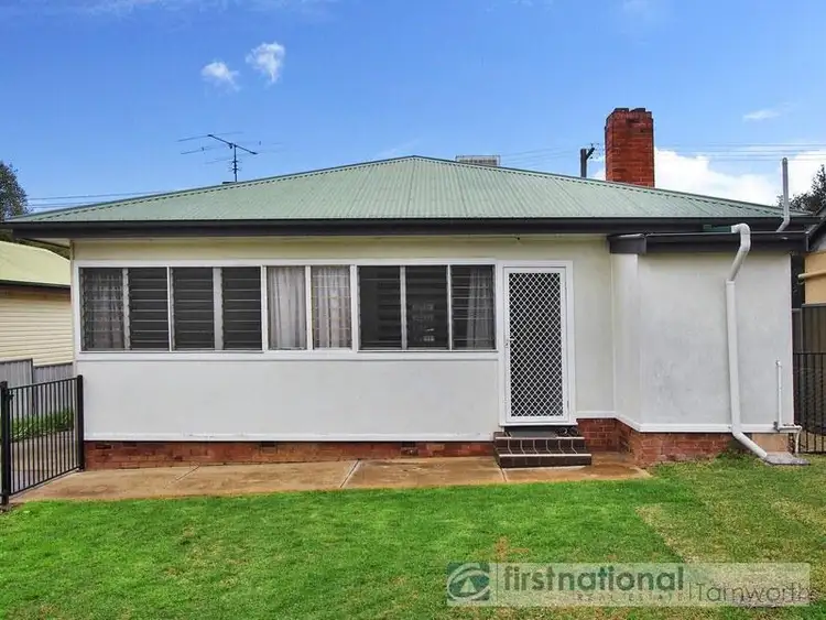 Fifth view of Homely house listing, 2 Dowell Avenue, Tamworth NSW 2340