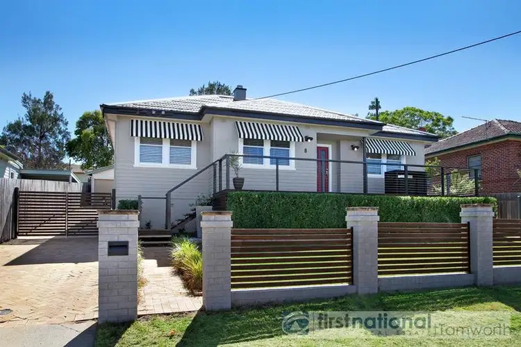 8 Douglas Avenue, Tamworth NSW 2340