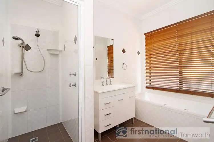 Fifth view of Homely house listing, 9 Nathan Close, Tamworth NSW 2340