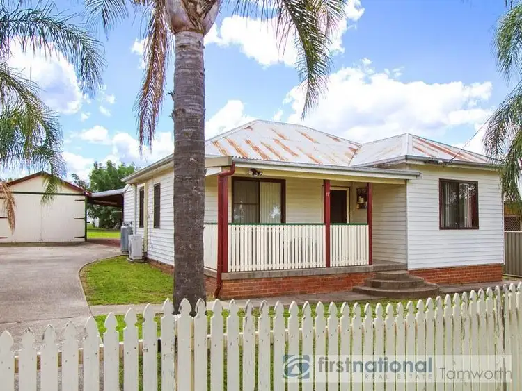Main view of Homely house listing, 17 Park Street, Tamworth NSW 2340