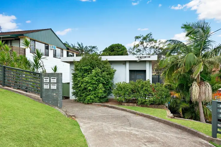 Main view of Homely unit listing, 2/24 Haig Street, Belmont NSW 2280