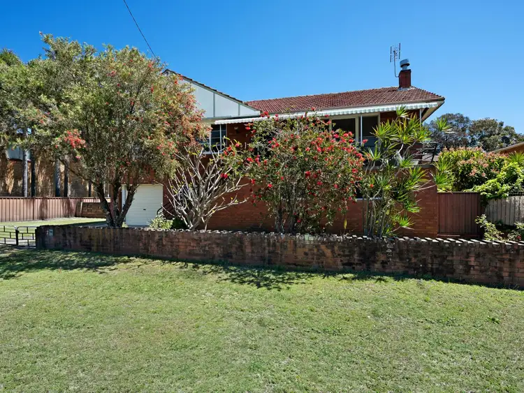 7 Hudson Street, Belmont South NSW 2280
