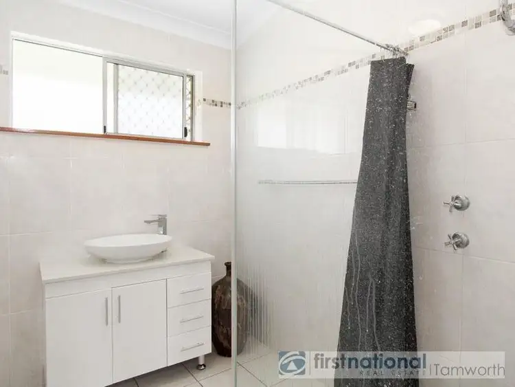 Seventh view of Homely unit listing, 2/5 May Lane, Tamworth NSW 2340