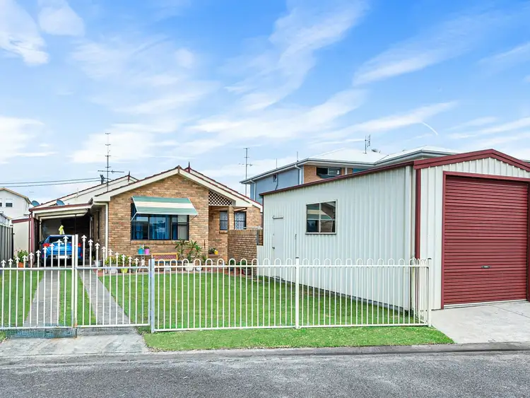 Main view of Homely house listing, 10a Marks Parade, Marks Point NSW 2280