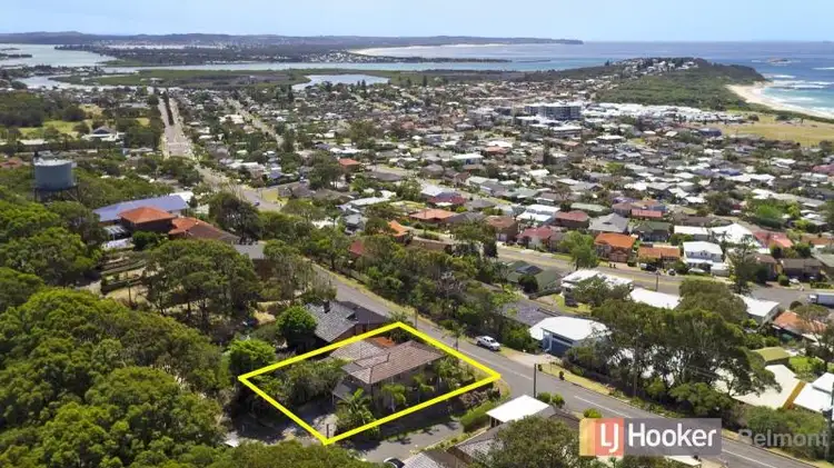 Fourth view of Homely house listing, 33 Scenic Drive, Caves Beach NSW 2281