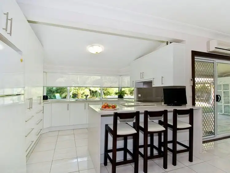 8 Abney Close, Eleebana NSW 2282